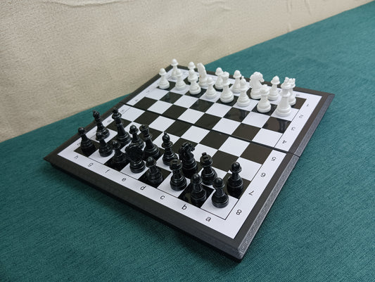 GTYUYEJIU Chess sets Magnetic Chess Tournament Chess Children Mini Student Beginner Adult Portable Chess Board