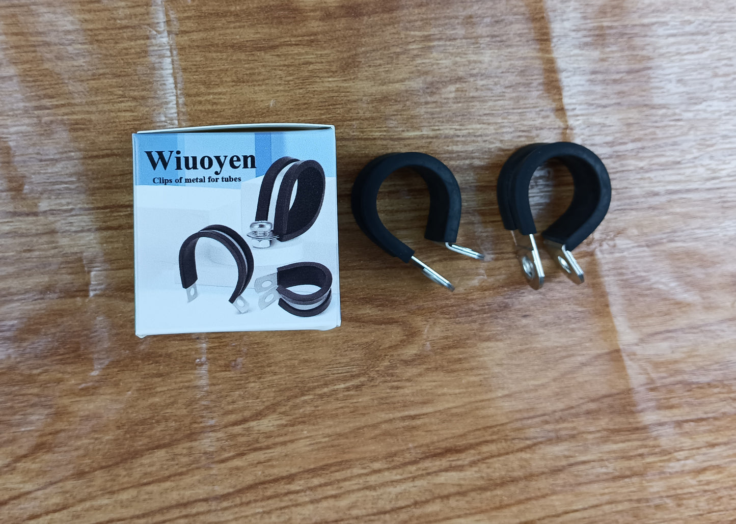 Wiuoyen Clips of metal for tubes 304 stainless steel pipe clamps clip U-type with even adhesive strips ride on clamps pipe clamps fixed cable throat hoop locking