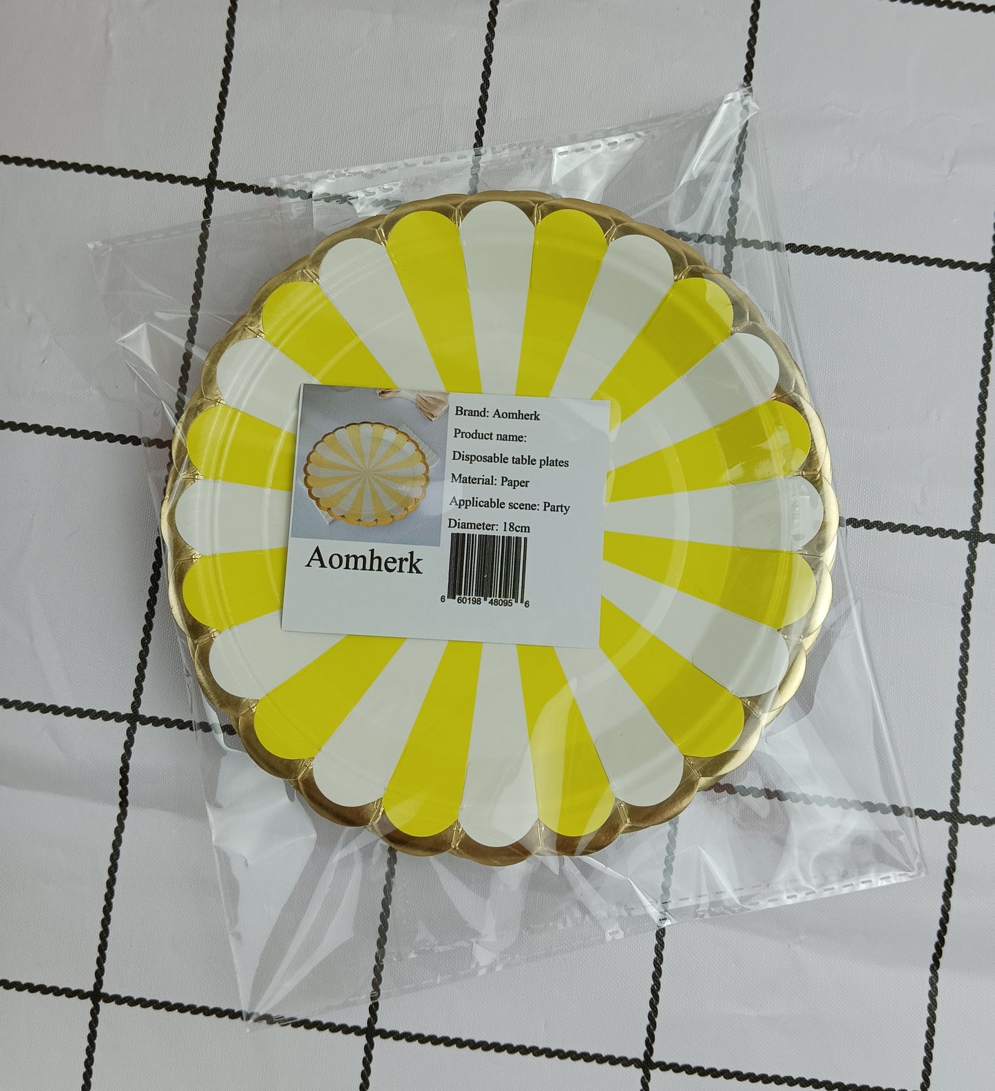 Aomherk Disposable table plates disposable eco-friendly paper plates birthday cake party tray white thickened painting plate snack plate barbecue individually loaded dinner plate