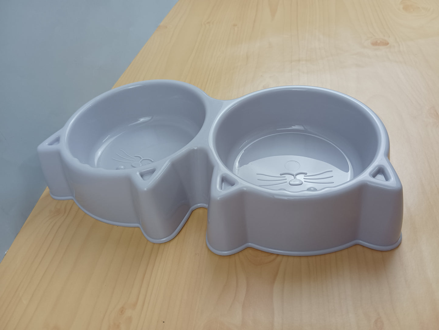 DMKJZMR Feeding vessels for pets cat food bowl double bowl anti-tip cat drinking and eating bowl automatic feeding 2 in 1 cat pet supplies