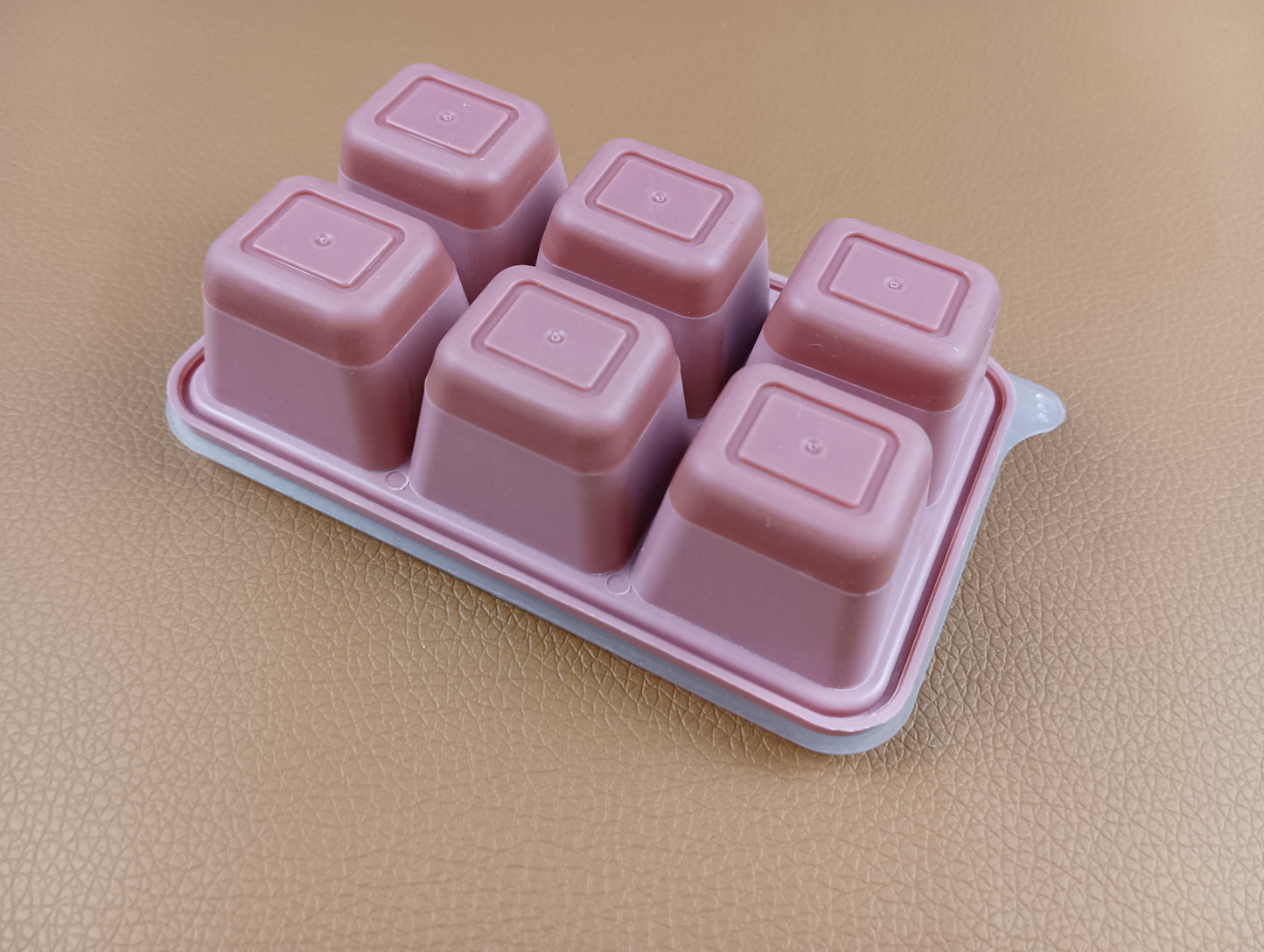 rayulhung Ice cube molds Silicone ice lattice molds homemade complementary ice ball box home ice lattice ice cubes with lid easy to take off the mold milk tea ice cube grinder