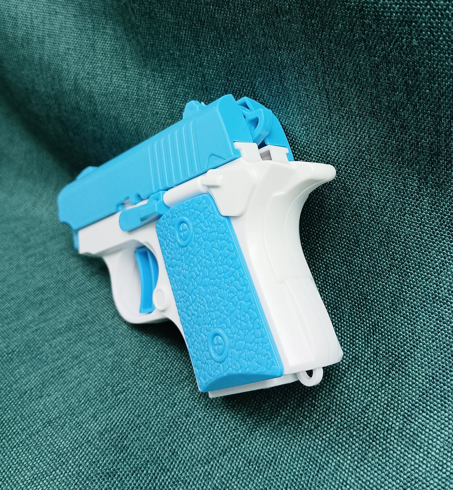 CONOAN Toy guns Children's toy gun gravity explosive mini blowback toy gun can not be fired to relieve stress artifacts