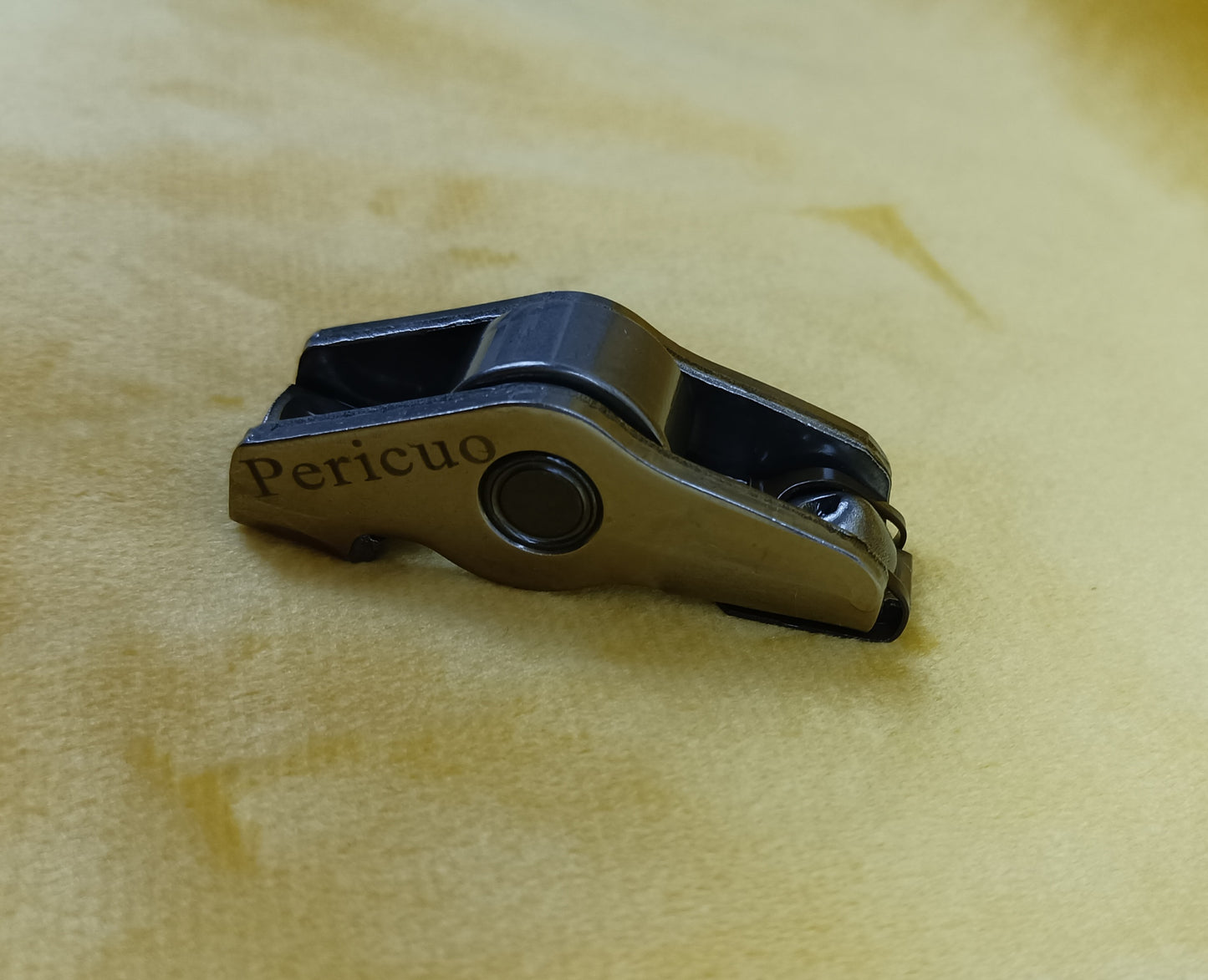 Pericuo Vehicle engine parts, namely, rocker arms valve rocker arms hydraulic tappet valve top cup engine valve rocker arms top cup tappet